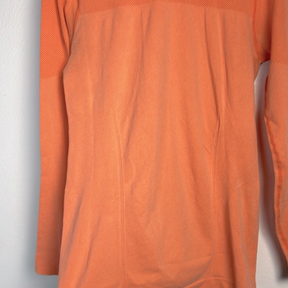 Fabletics Long Sleeve Seemless Coral Athletic Top and matching headband Large - Picture 12 of 17